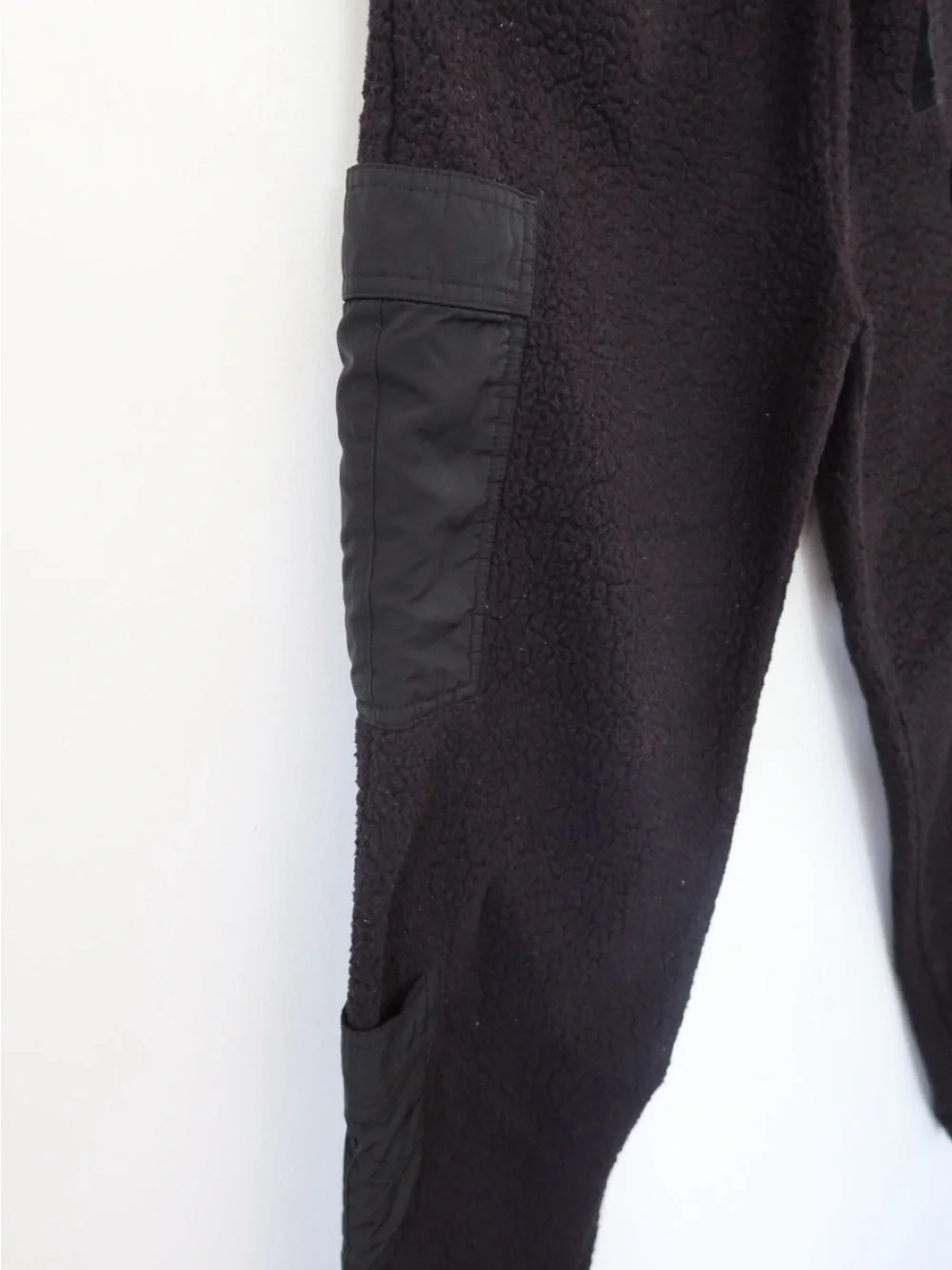 ALO Yoga Black Sherpa Cargo Joggers